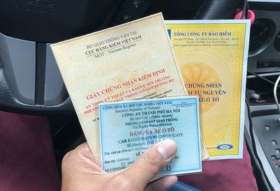 Giấy tờ xe ô tô gồm những gì? Không mang phạt bao nhiêu?