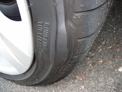 Lốp ô tô bị chửa có nguy hiểm ?