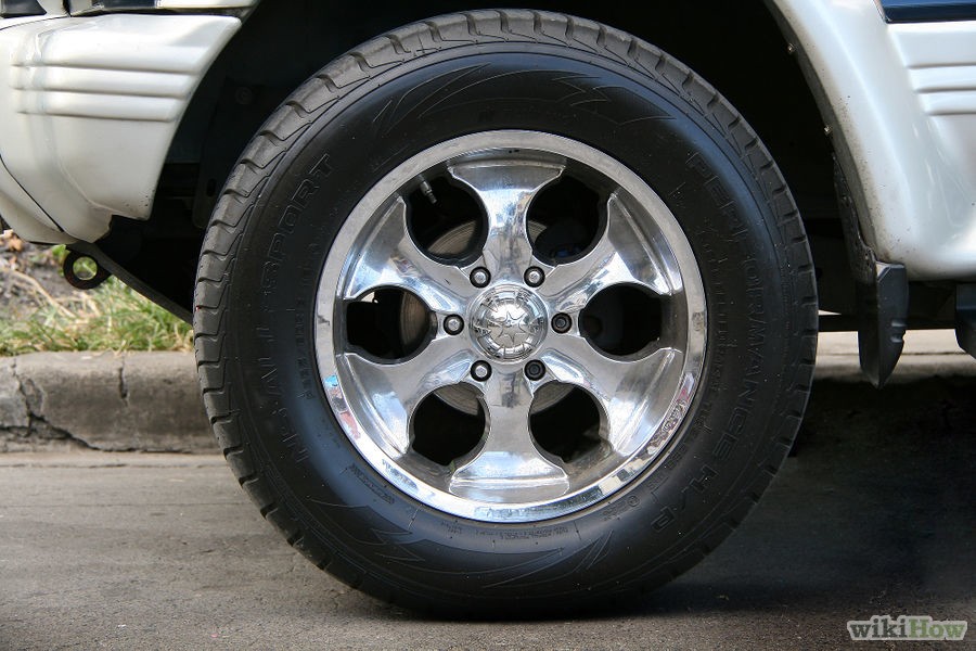 Tôi nên làm theo hướng dẫn nào khi dùng chung các loại lốp trên xe 4WD?